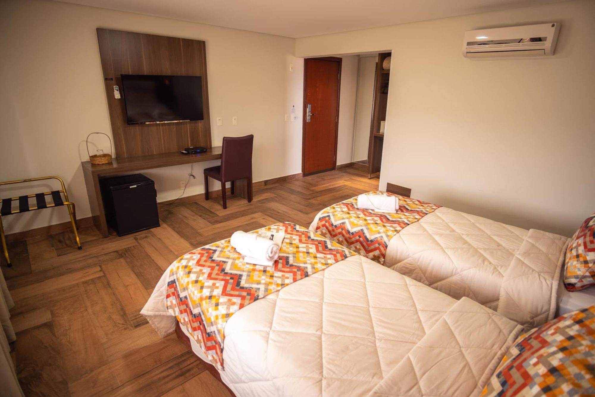 Padom Business Hotel Браганса-Паулиста Экстерьер фото